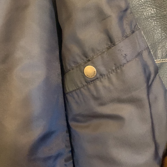 TOMMY HILFIGER LEATHER JACKET - Picture 5 of 7